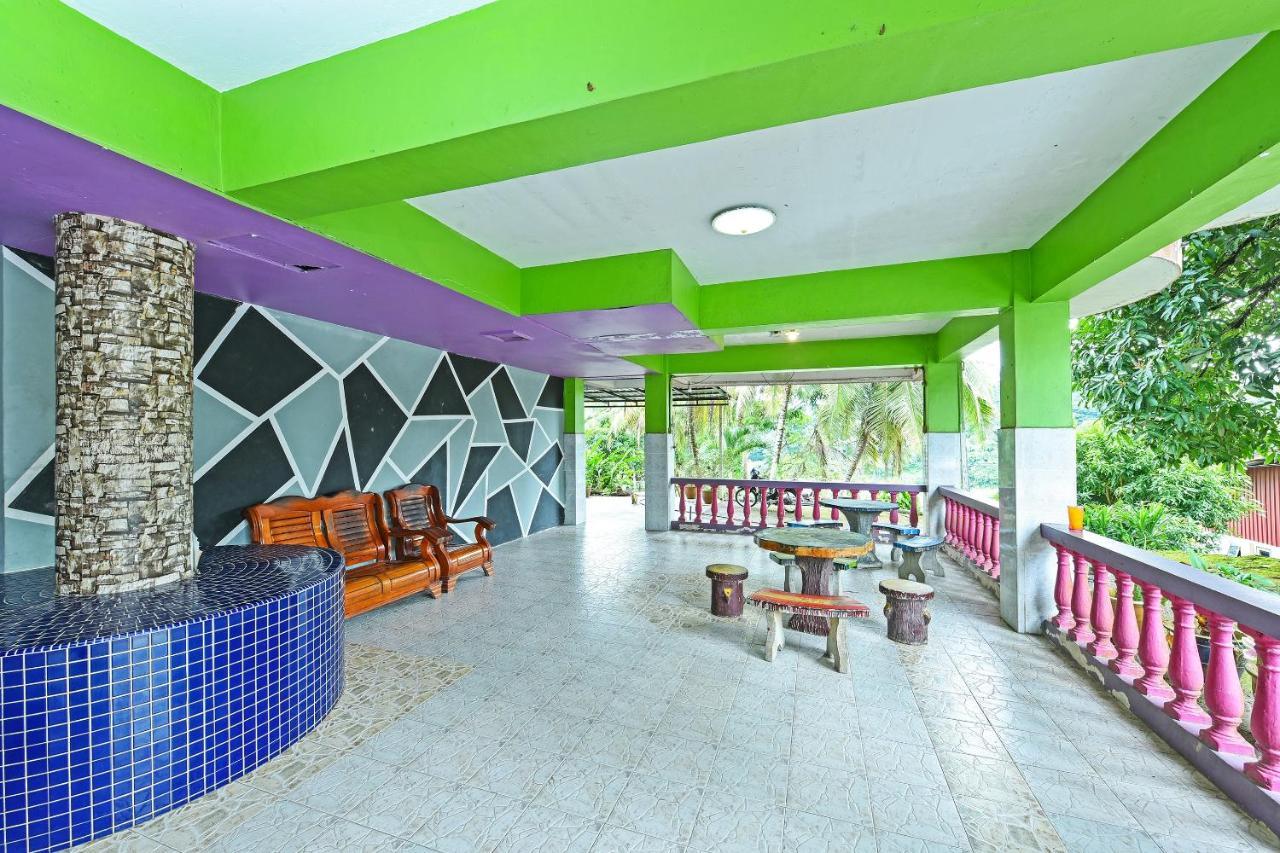 Oyo 90565 Teresek View Motel Kuala Tahan Eksteriør billede